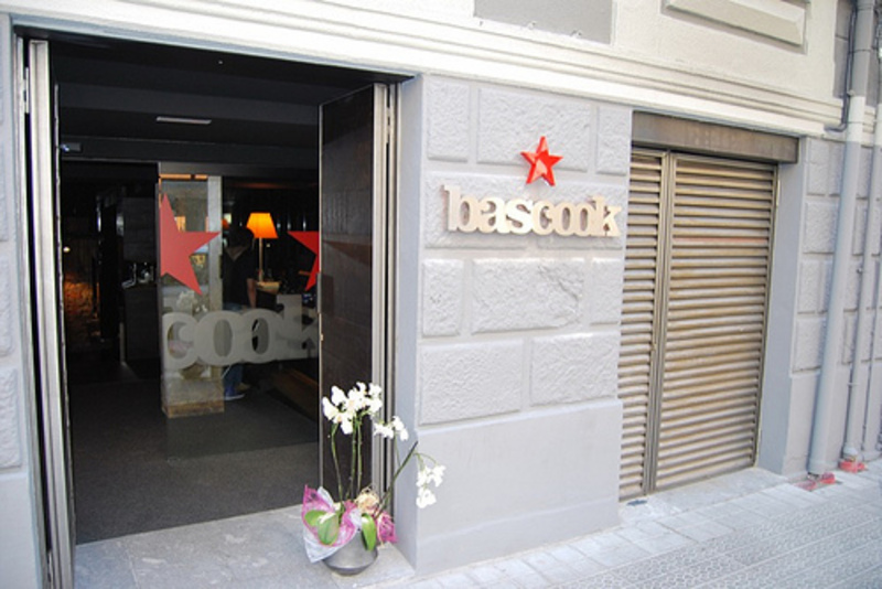 4743836884_c878548e41